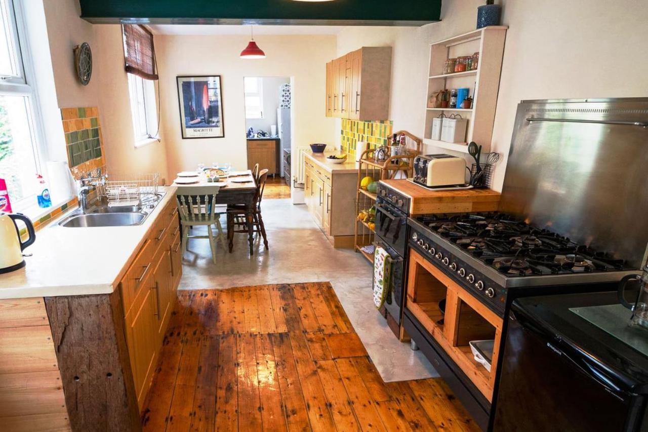 Spacious House * Morecambe
